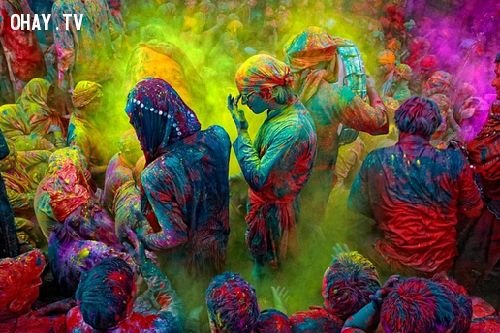 holi-festival-colours-india3-6883-1394090931-ohay-tv-98368.png