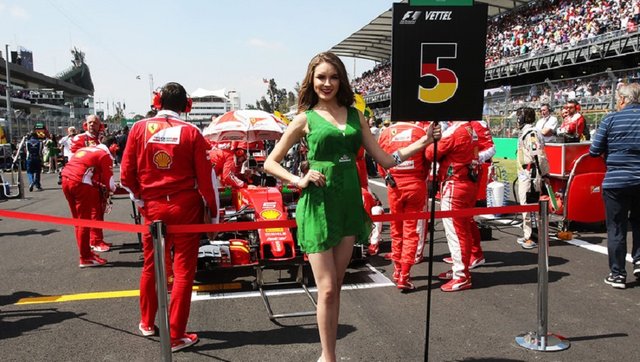 F1-grid-girls-pol.jpg