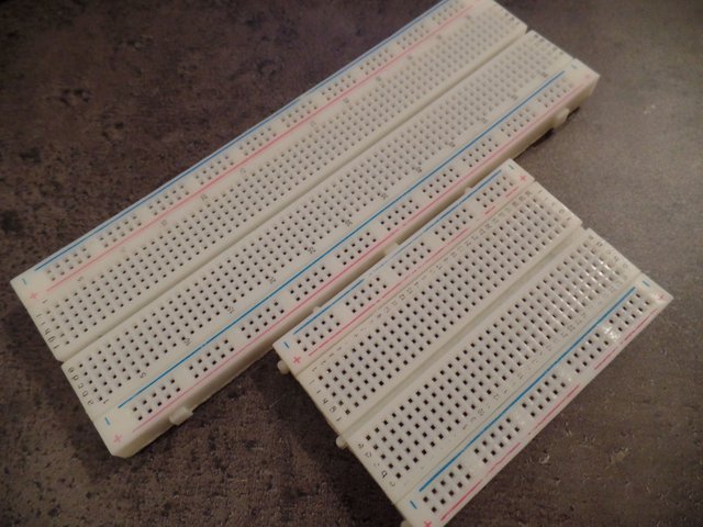 4_arduino_breadboards. JPG