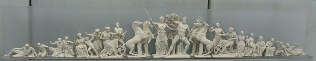 Reconstruction_of_the_west_pediment_of_the_Parthenon_1.jpg