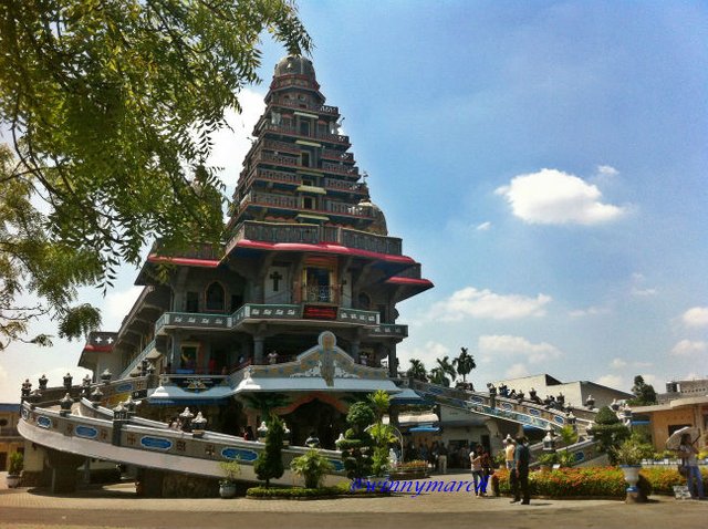 gereja-vihara.jpg