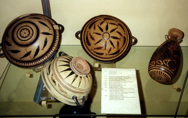 Museo_Nazionale_Taranto_Ceramics.jpg