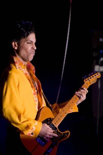 Prince_guitar_collection_44.jpg