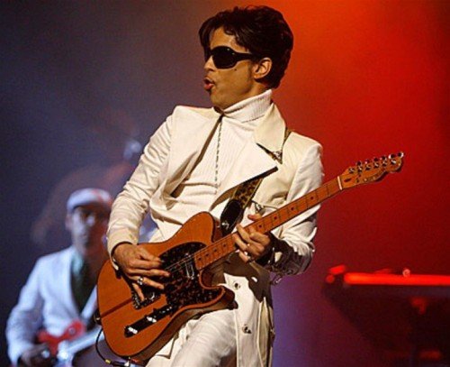 Prince_guitar_collection_39.jpg