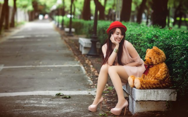 Pretty-Girl-Sits-With-Teddy-Bear-HD-Wallpaper.jpg