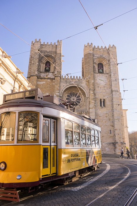 01 Trams Of Lisbon DSC08249.jpg