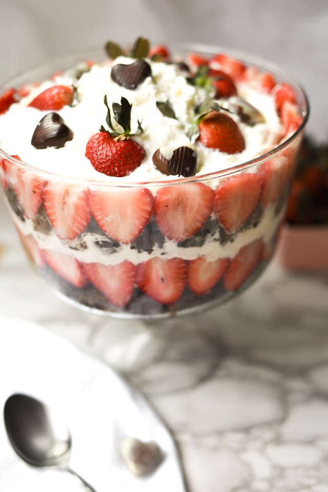 Strawberries+Cream Fudge Brownie Trifle (4).jpg