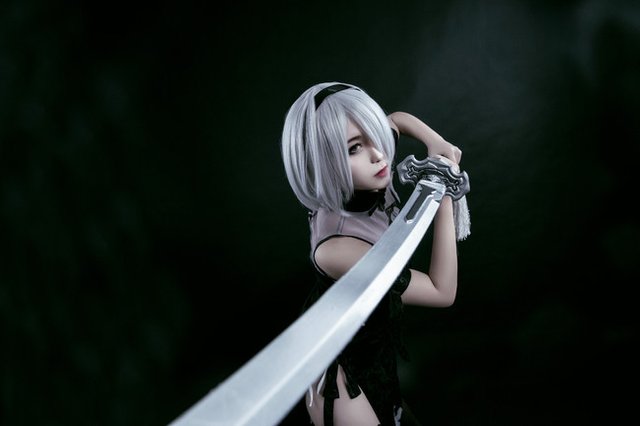 Gorgeous-Classy-No-Blindfold-2B-Cosplay-6.jpg