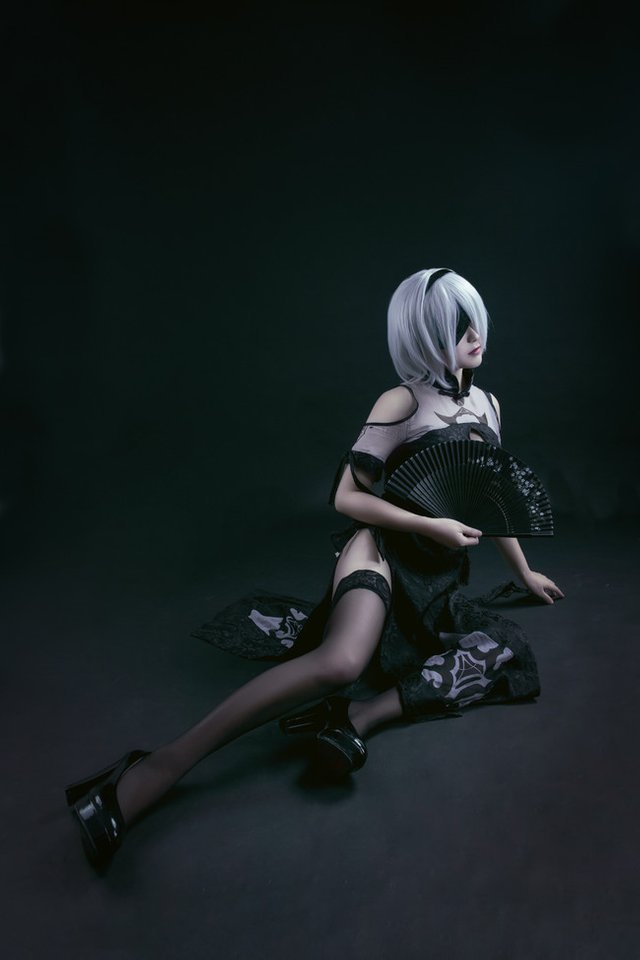 Gorgeous-Classy-No-Blindfold-2B-Cosplay-1.jpg