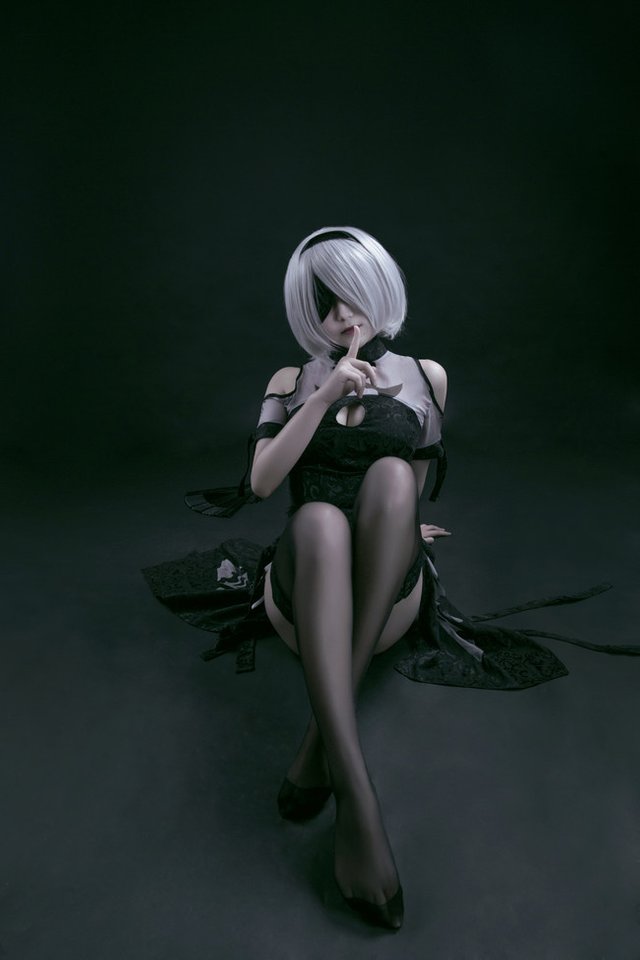 Gorgeous-Classy-No-Blindfold-2B-Cosplay-12.jpg