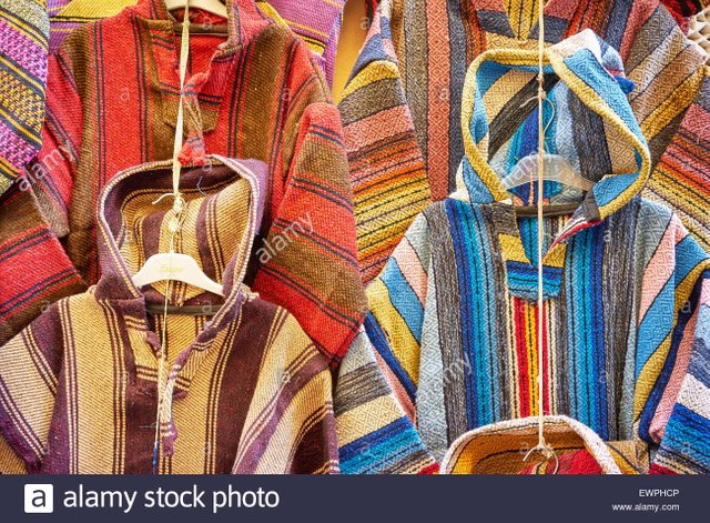 clothing-shop-wool-djellabas-berber-moroccan-traditional-dress-morocco-EWPHCP.jpg