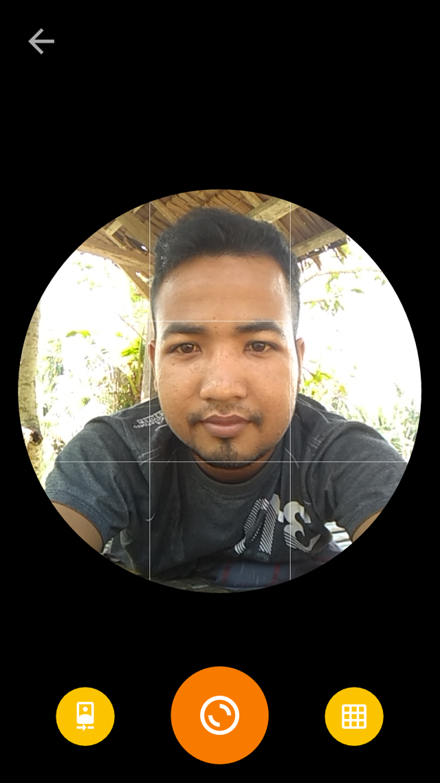 Screenshot_2018-02-13-14-35-56-450_com.github.randoapp.png