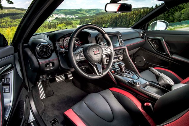 2018 Nissan GT-R Nismo interior.jpg