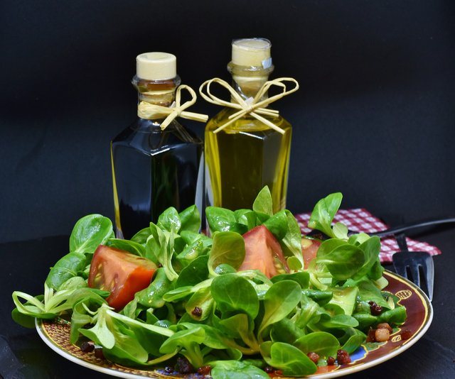lambs-lettuce-3114288_1280.jpg