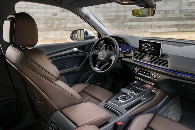 2018 Subaru Legacy interior.jpg
