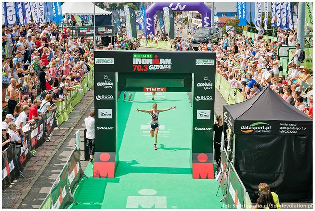 Herbalife-Ironman-WYBOR-2015-08-09-Gdynia_sm_300.jpg