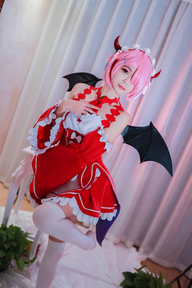 Devil-Horns-Wings-Ram-Maid-Cosplay-15.jpg