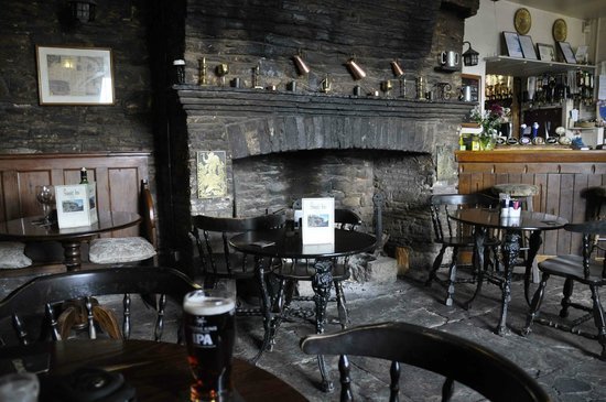 skirrid-mountain-inn.jpg