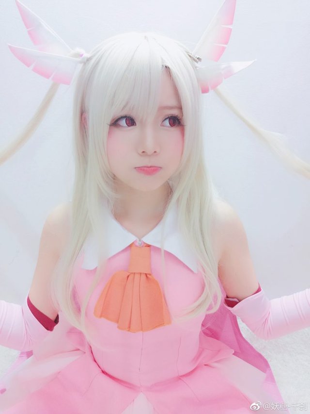 Magically-Cute-Illya-Cosplay-5-768x1024.jpg