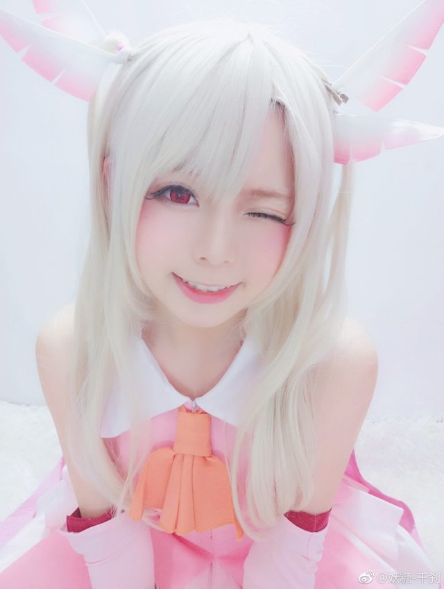 Magically-Cute-Illya-Cosplay-3-773x1024.jpg