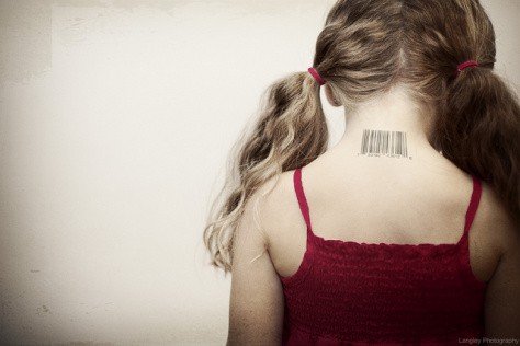 1375819786-girl-barcode.jpg