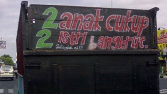 baktruk - dua anak cukup dua isteri bangkrut - rebanas dot com.jpg