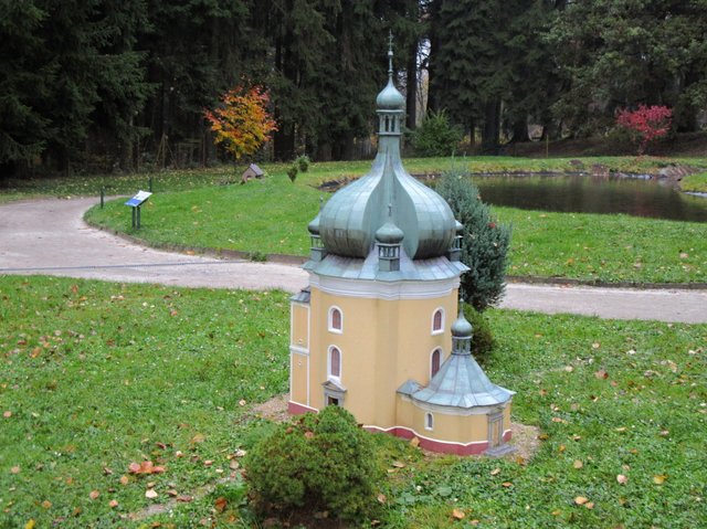 Miniatur park - Lomec II.JPG