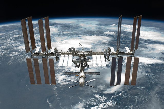 1200px-STS-134_International_Space_Station_after_undocking.jpg