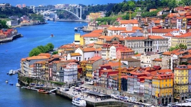 porto-old-town-and-river-douro-cropped-xlarge-737x415-7f6f4c7a1a921377c2c61e7a6da12b26.jpg