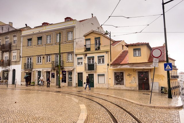 25 Graca Lisbon DSC00092.jpg