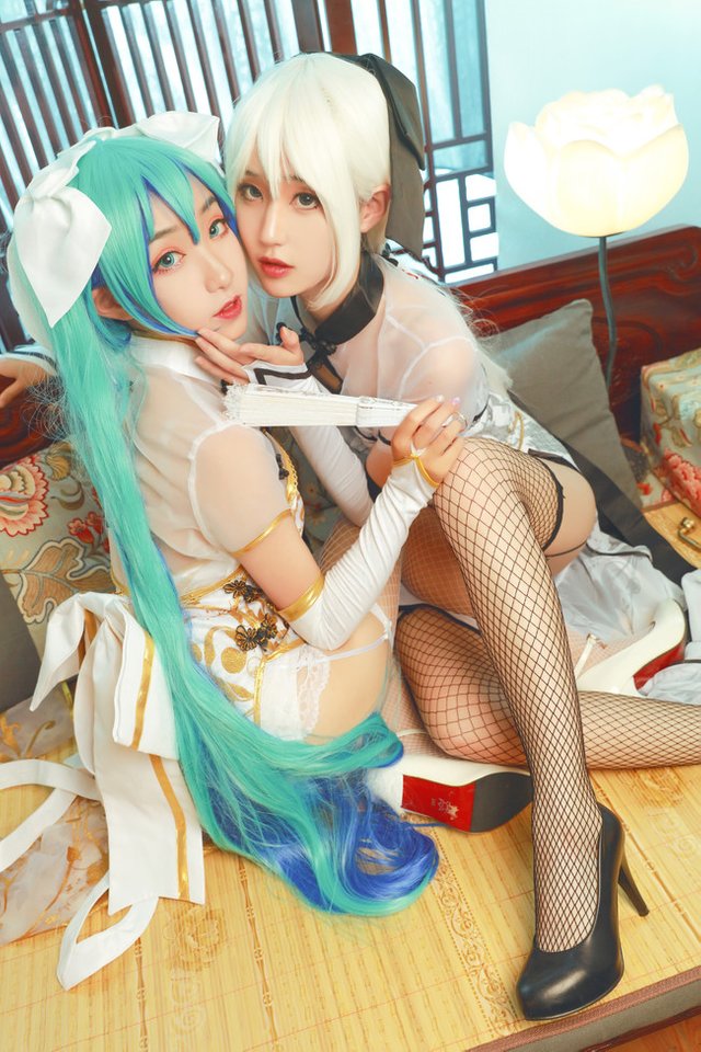 4Girl-Vocaloid-China-Dress-Cosplay-14.jpg