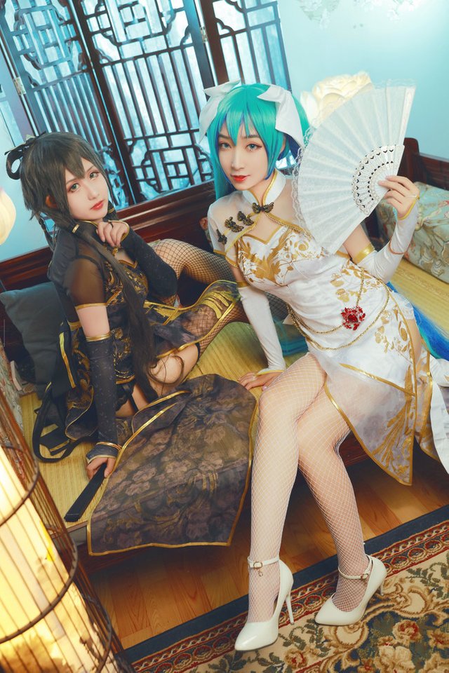 4Girl-Vocaloid-China-Dress-Cosplay-18.jpg