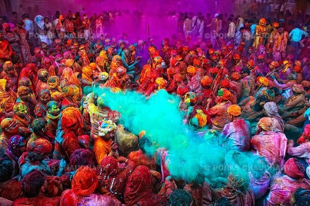 Colorful-Happy-Holi-SMS-Wishes-in-English544.jpg