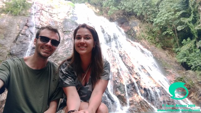 jonas-ahrens-selfie-wasserfall-jenja.jpg