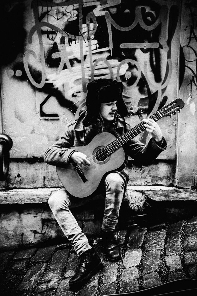 Street-musician.jpg