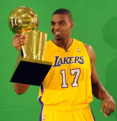 andrew-bynum-participates.jpg