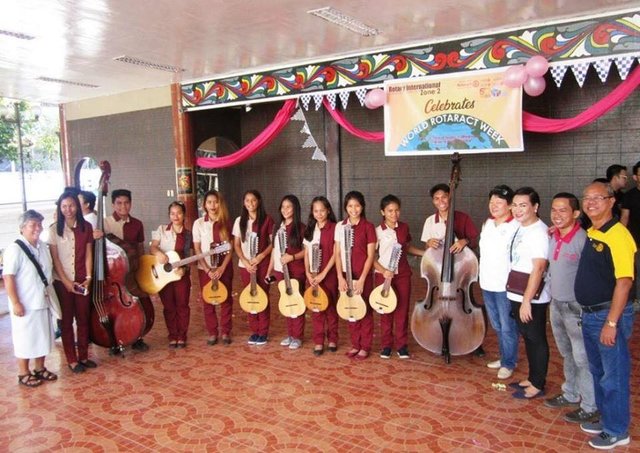 rondalla.jpg