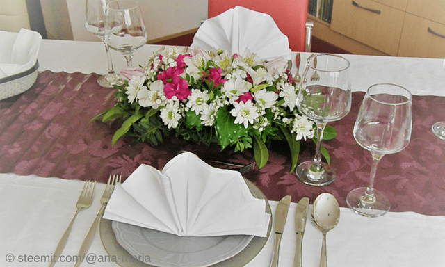 Dining Table Decoration