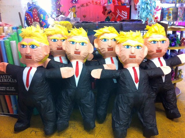 trump pinata.jpg