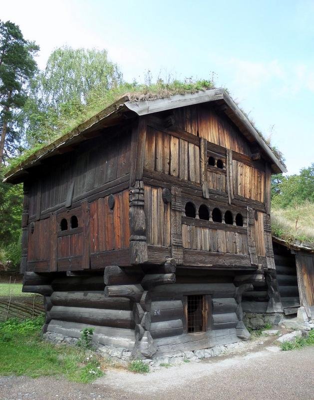 Traditional Norse construction