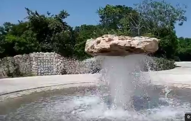floating island fountain.png