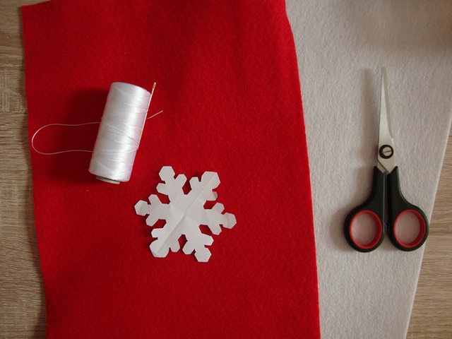 Felt snowflakes garland decoration — Steemit