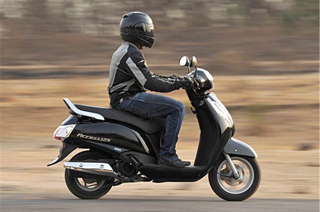 1_578_872_0_70_http___cdni.autocarindia.com_ExtraImages_20160407042024_3.jpg