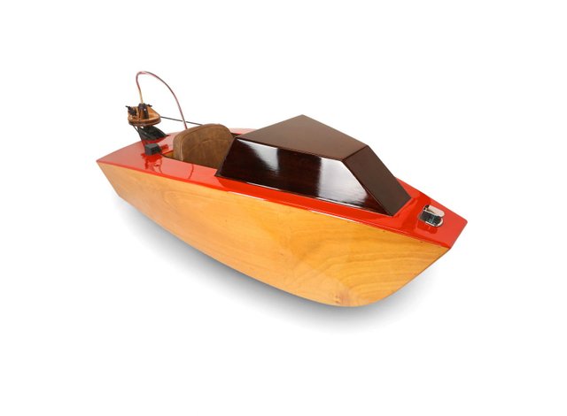 Rapid-Whale-Mini-Boat-1600x1176.jpg