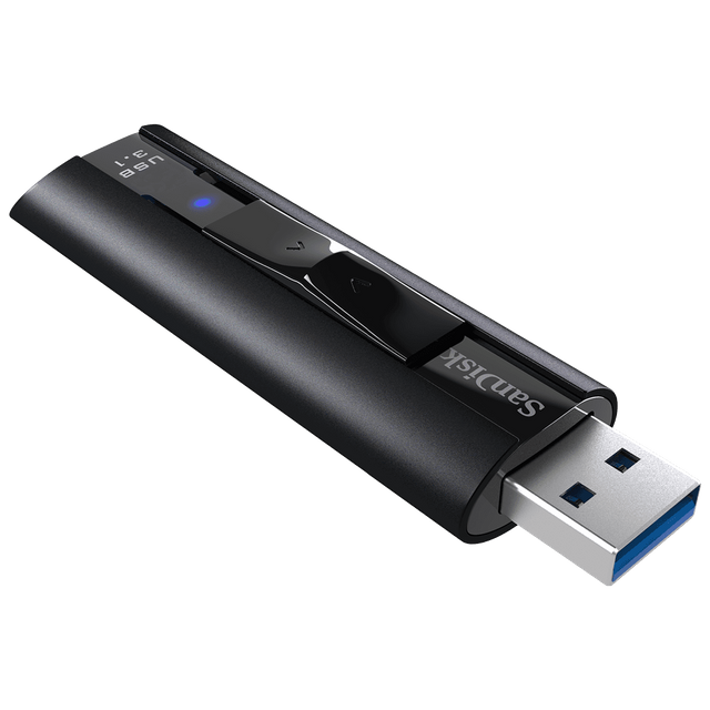 Extreme-PRO-USB-3.1-FlashDrive-right.png