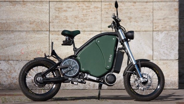 gulas-pi1s-pedal-electric-motorcycle-11.jpg
