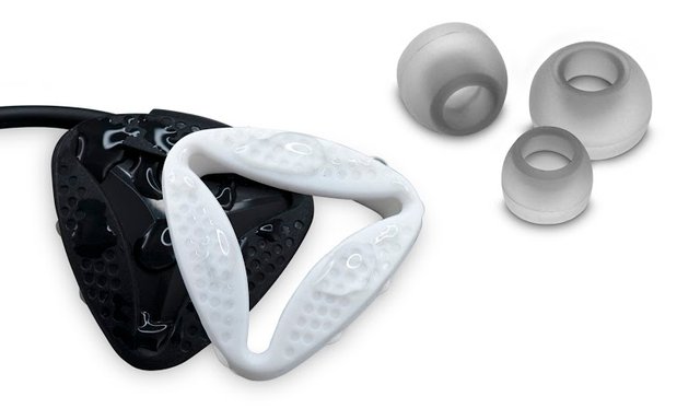Avanca-D1-Sports-Headset-waterproof-covers-and-ear-buds.jpg