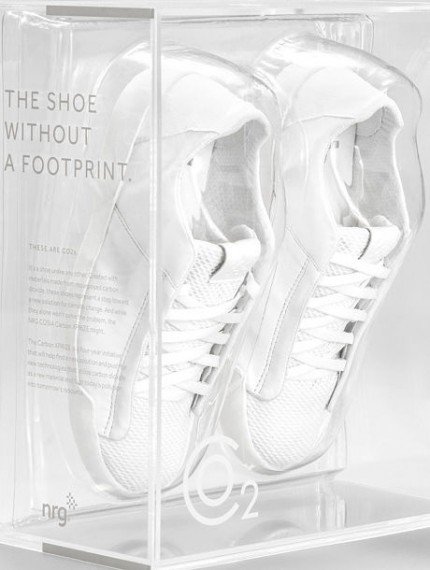 nrg-shoe-without-footprint-co2-emissions-1_opt-430x570.jpg