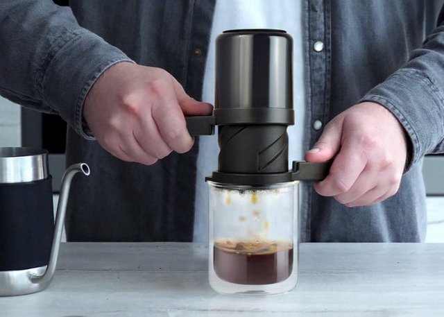 Unique-Twist-Press-coffee-maker.jpg