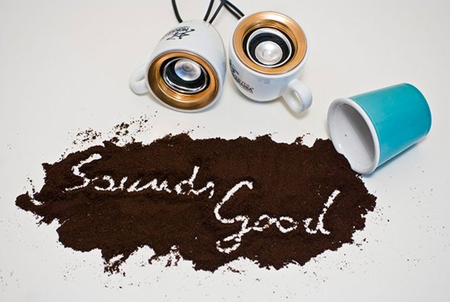 MOKA-Coffee-Cup-Speaker-by-Alessandro-Valenti_5.jpg